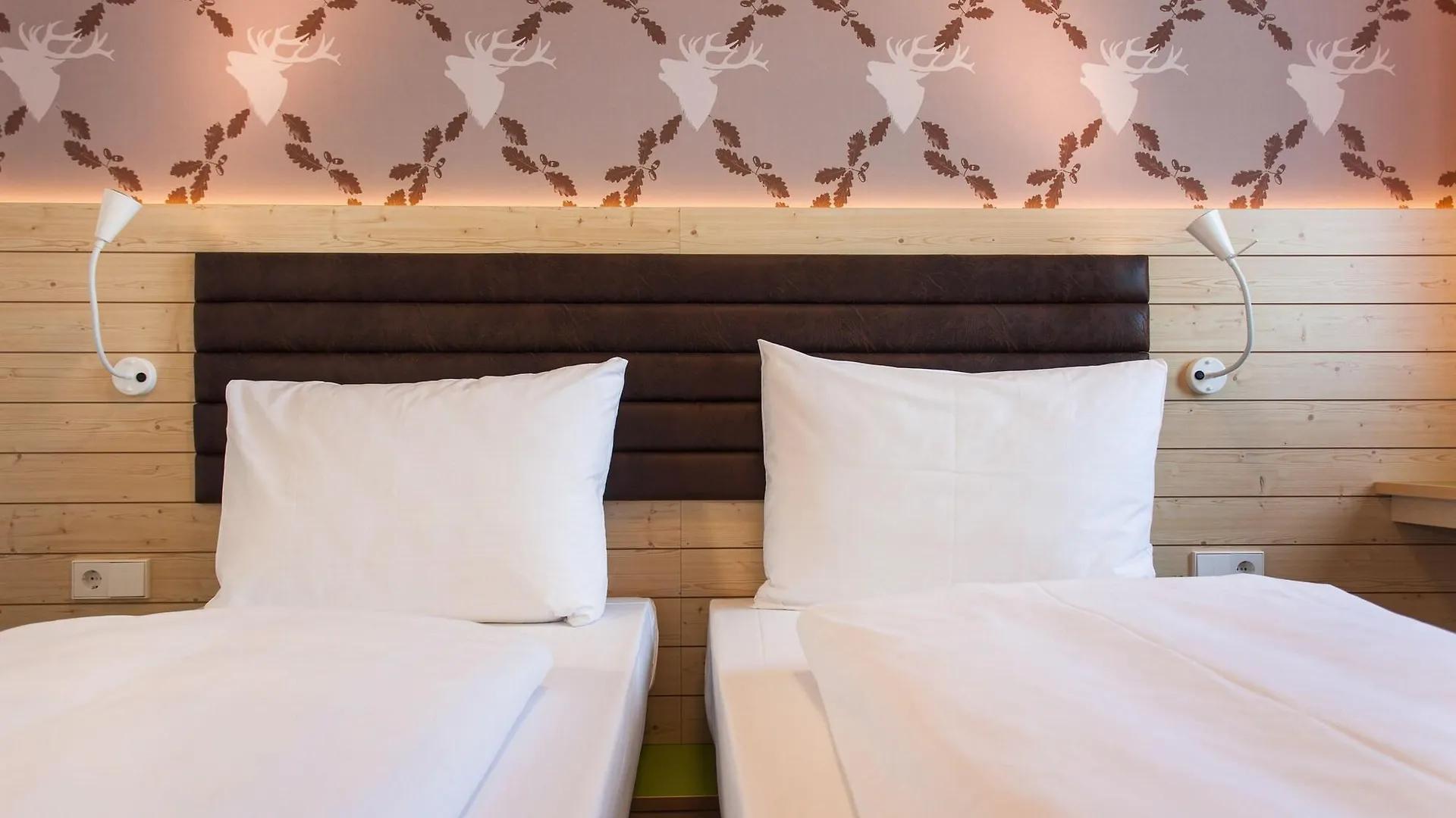 Coffee Fellows Hotel Muenchen-Freiham Мюнхен